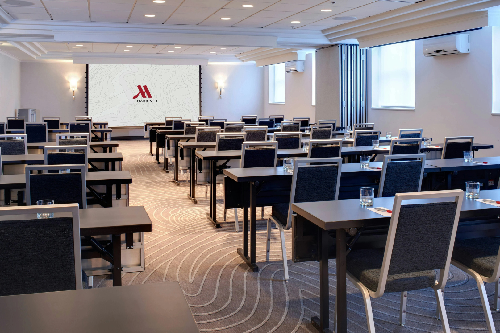 Foto - Chicago Marriott Suites O'Hare