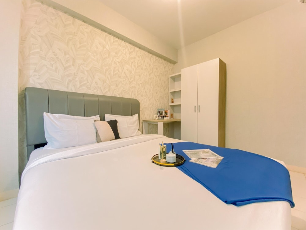 Good and Homey 2BR Apartment Podomoro Golf View