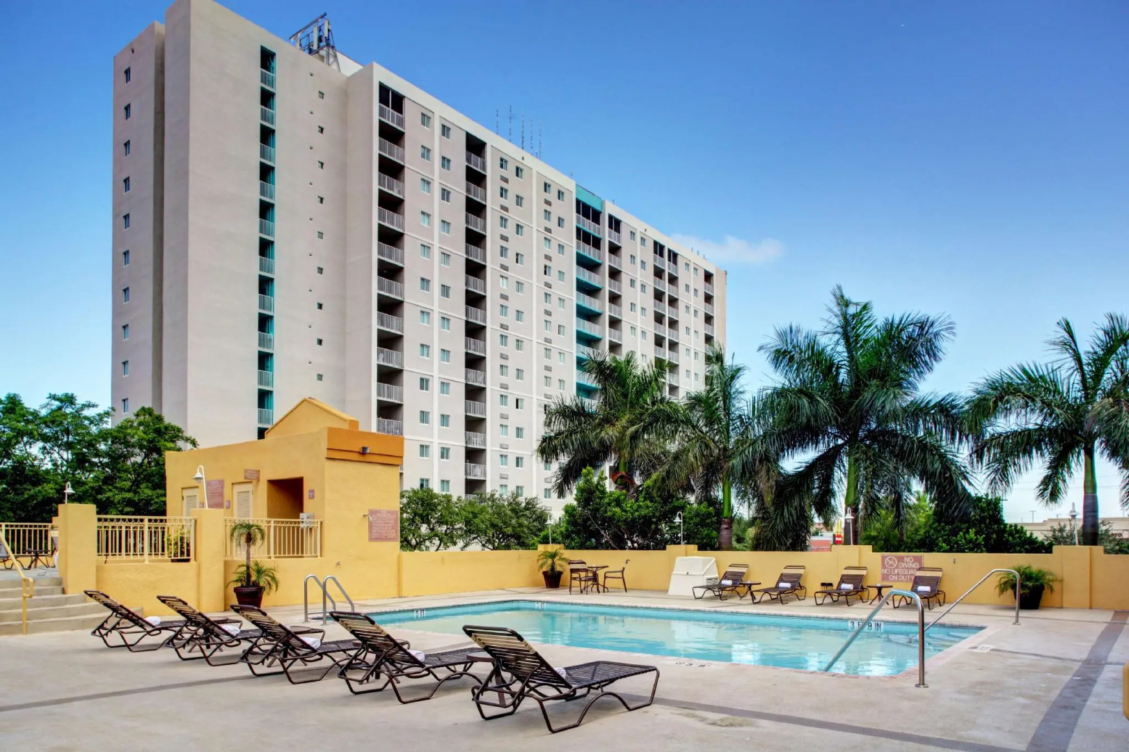 Photo - Hampton Inn & Suites Miami Airport South/Blue Lagoon