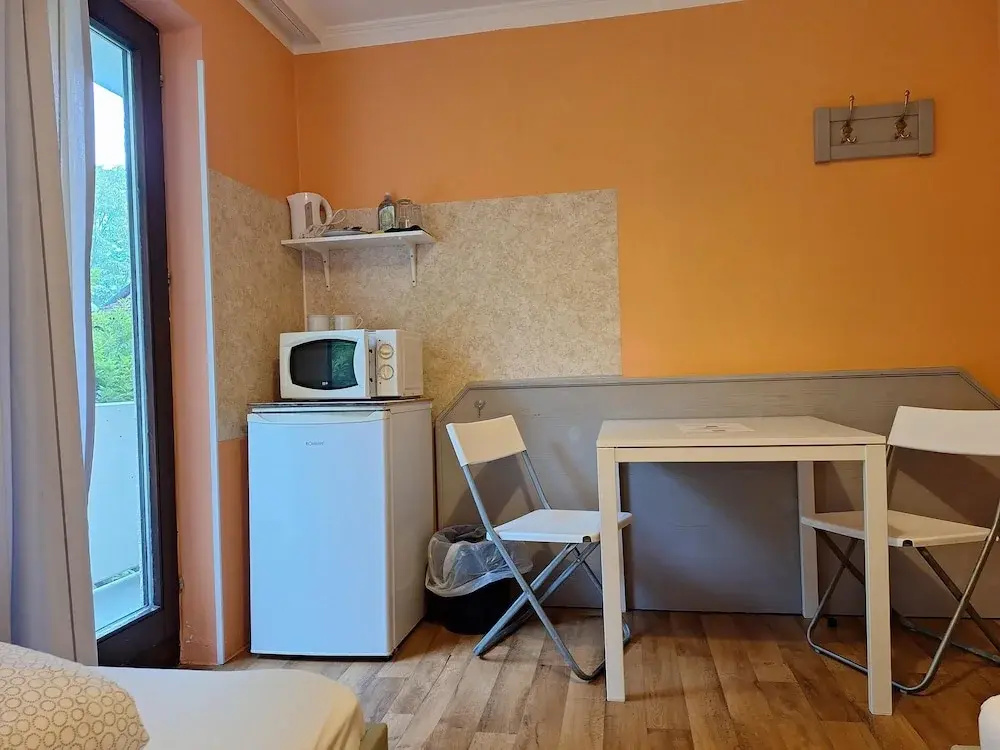 Photo - 2-Rent Group Hostel Rooms AUB162
