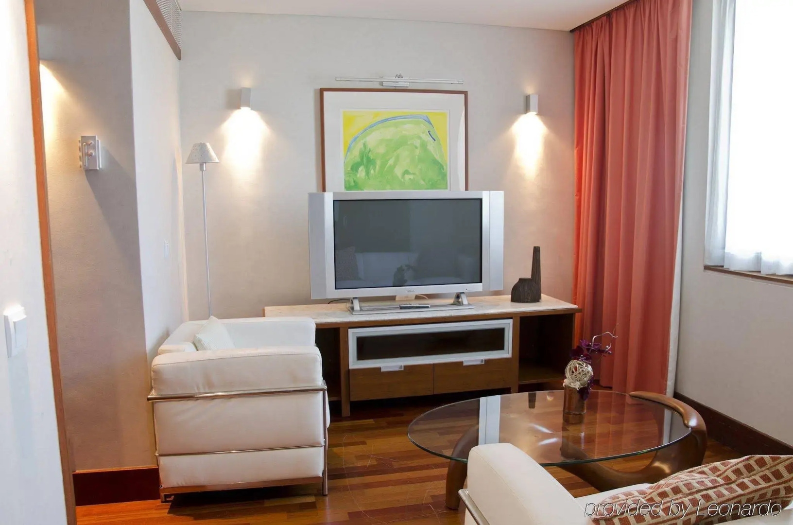 Photo - VIP Executive Arts Hotel