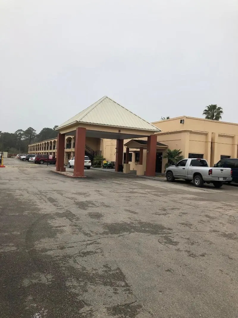 Foto - Travel Inn & Suites