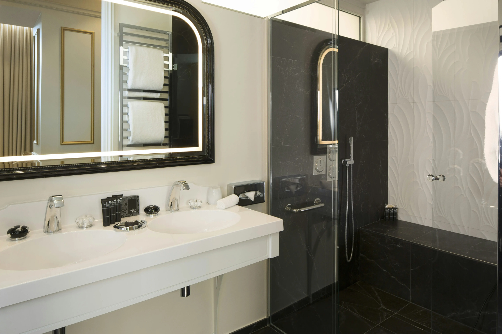 Photo - Hotel Le Narcisse Blanc & Spa