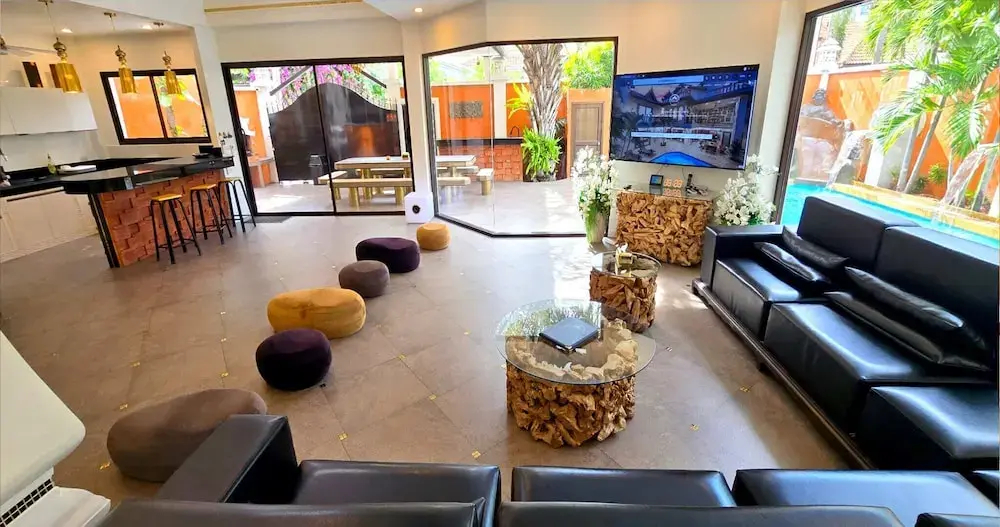 Foto - TUCHELAND Luxury Pool Villa Pattaya Walking Street