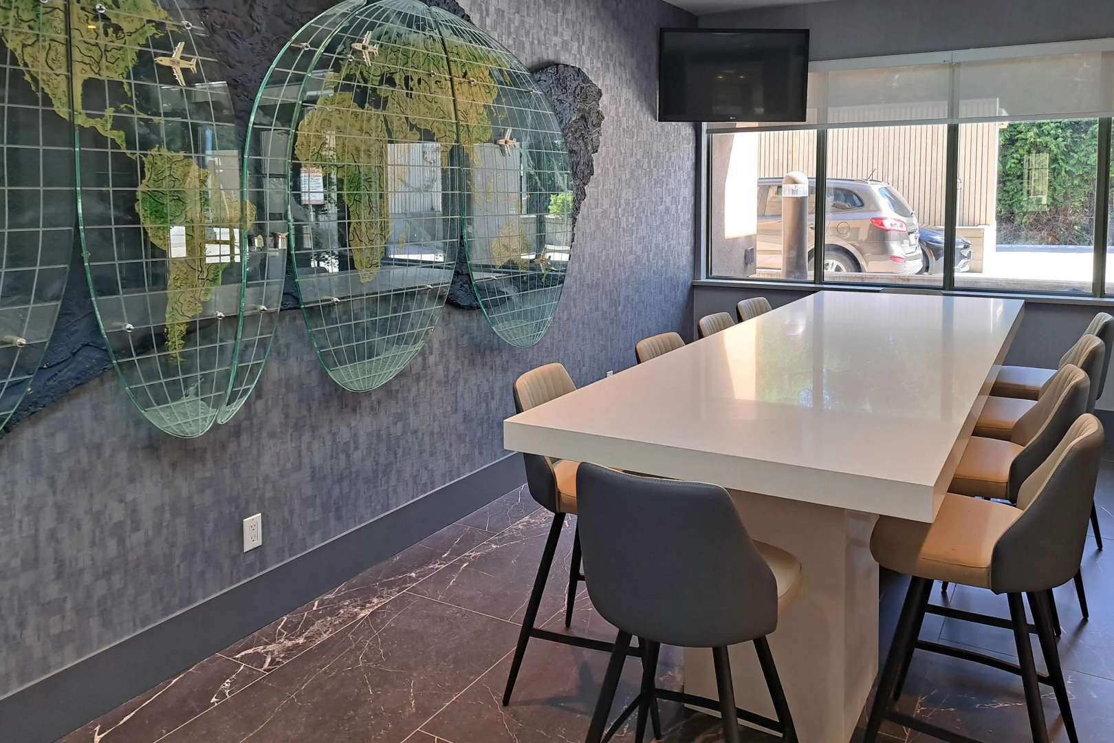 Photo - Comfort Hotel Vancouver Airport