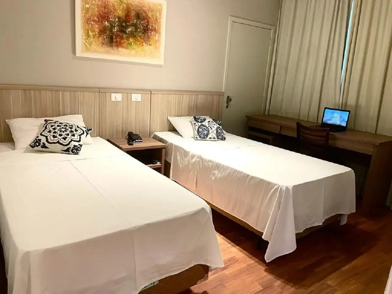 Foto - Hotel Nacional Inn Porto Alegre - Fácil acesso ao Jockey Club - Show do Guns n Roses