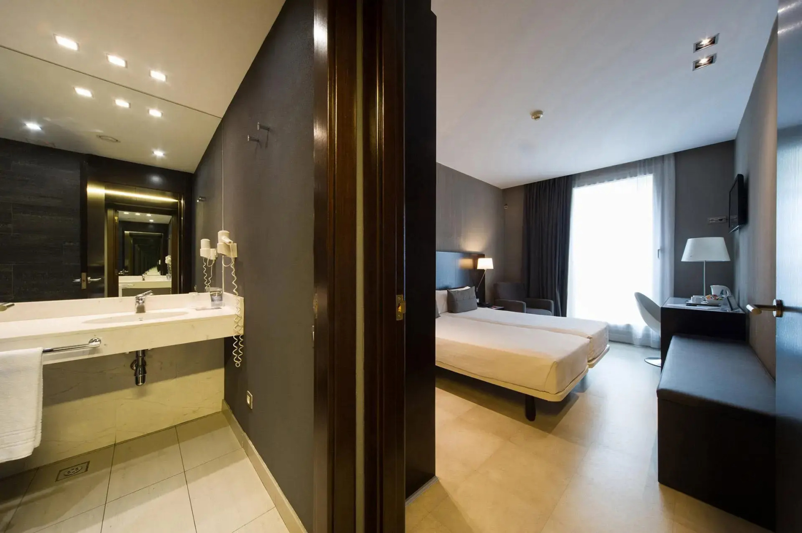 Photo - Hotel Actual