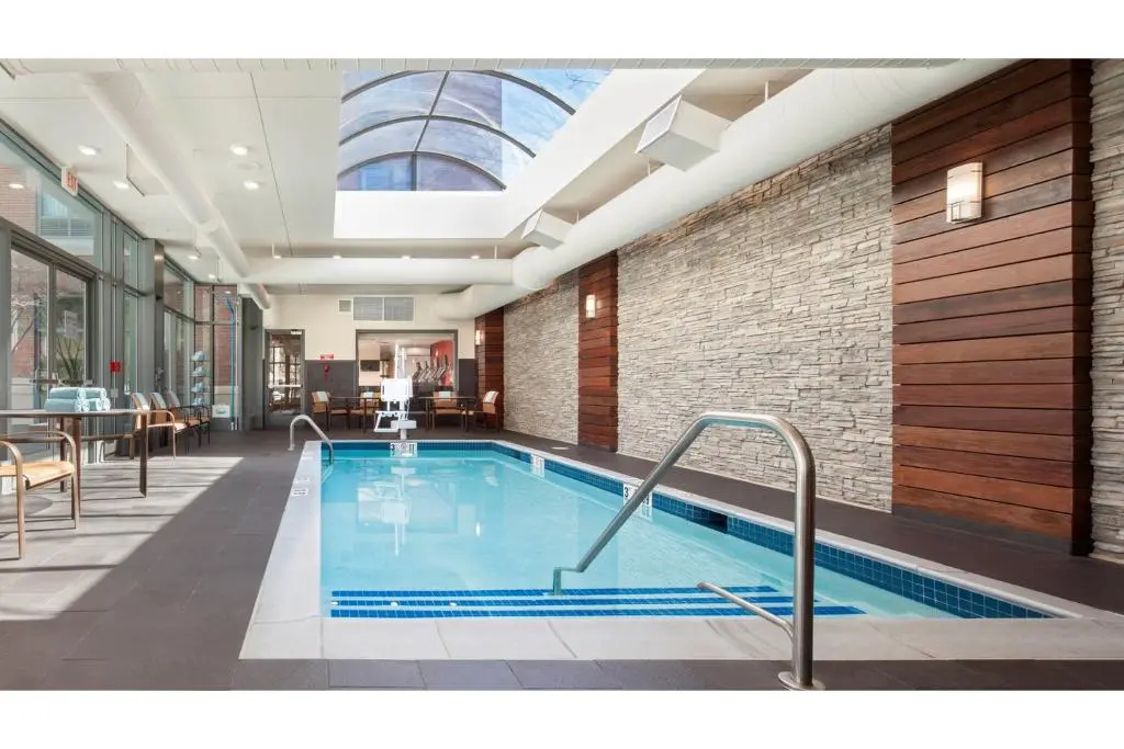 Foto - Courtyard by Marriott Boston Brookline