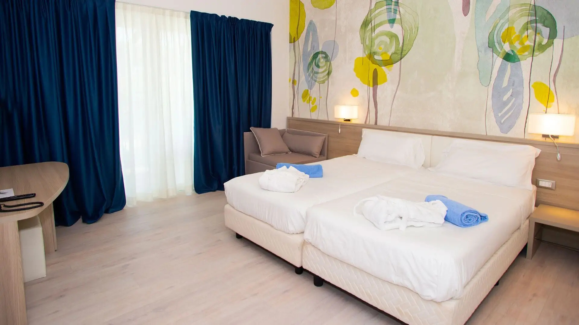 Photo - Hotel President