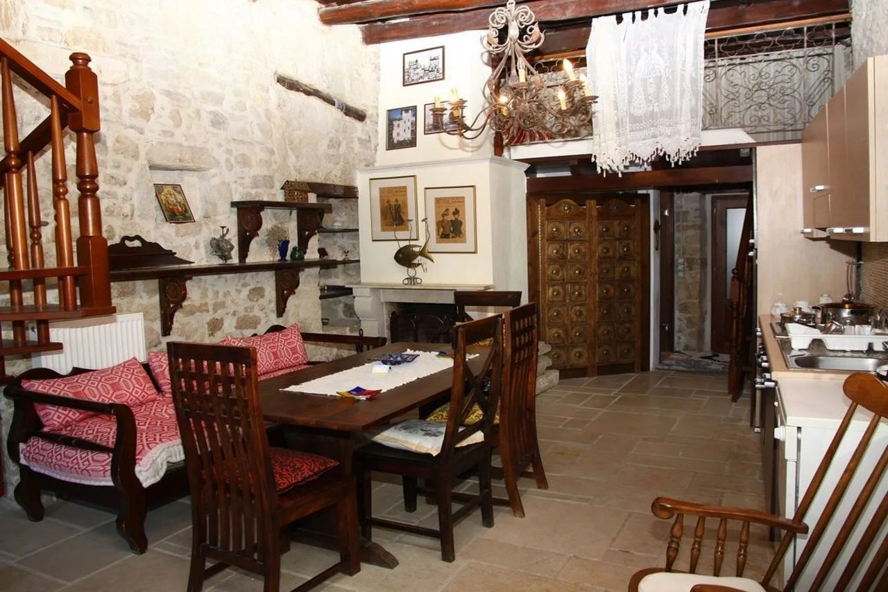Photo - Traditional Cretan Houses,Agios Myronas