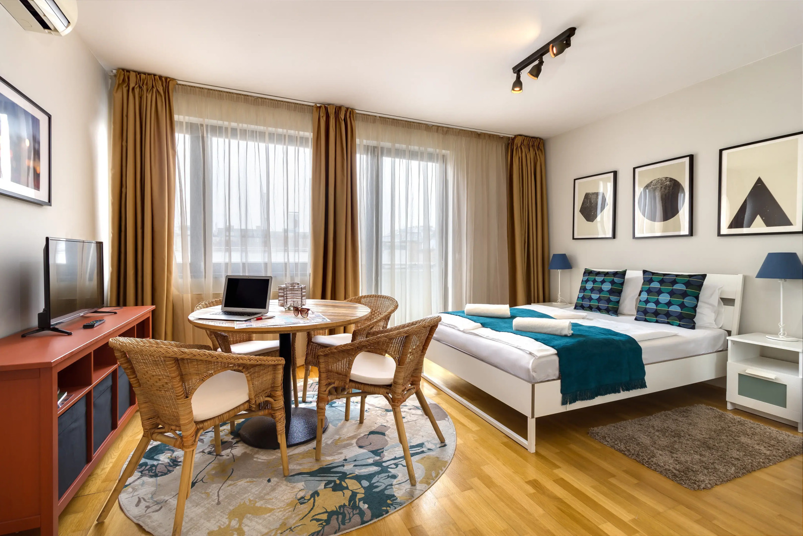 Foto - Quality Point Apartments 0-24 reception