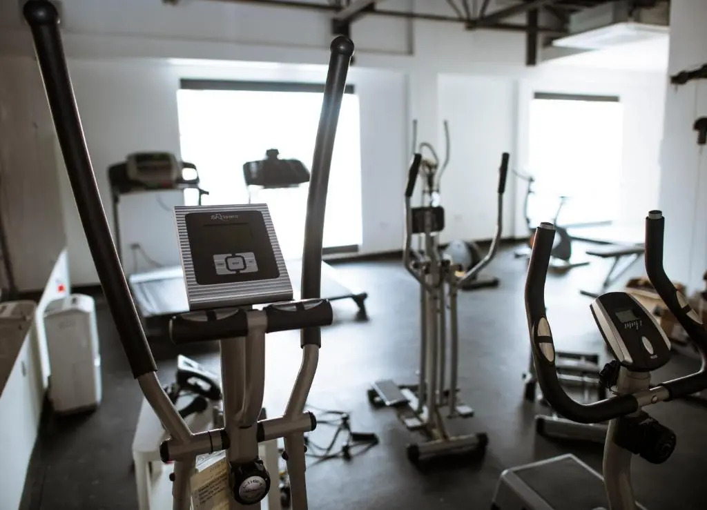 Photo - Weston Suites Hotel