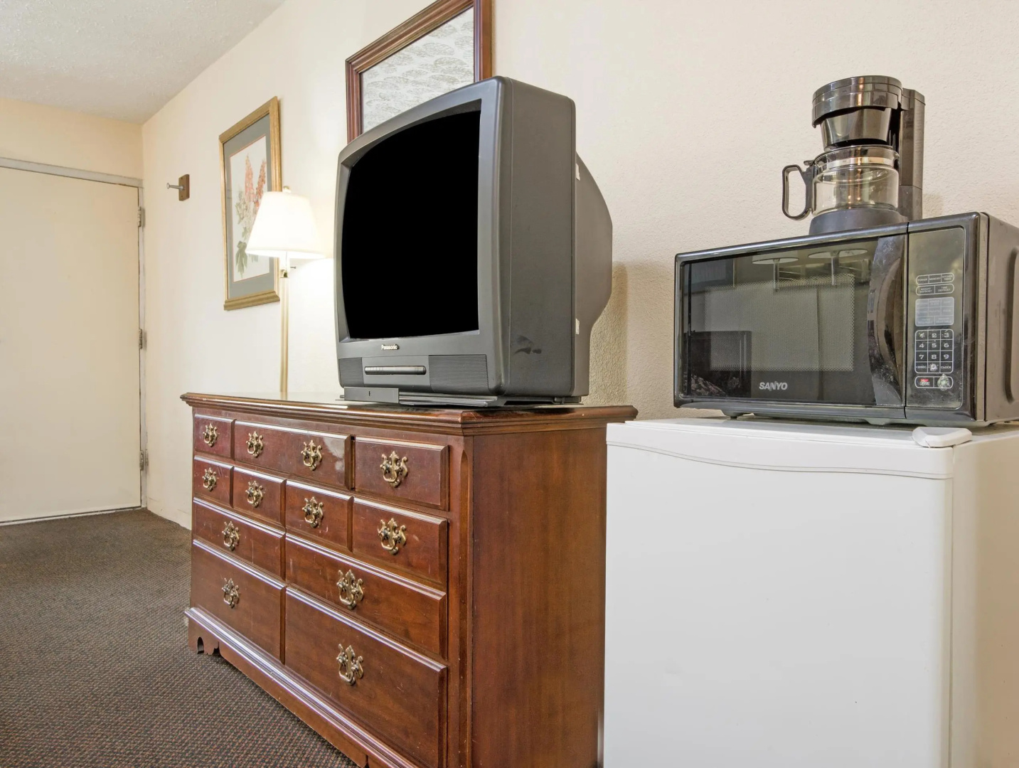 Foto - Relax Inn by OYO Columbus OH I 70