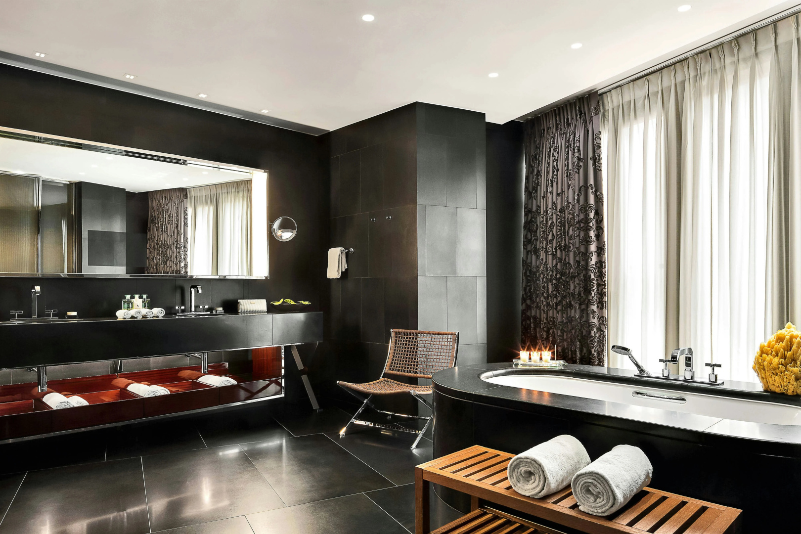 Photo - Bvlgari Hotel London