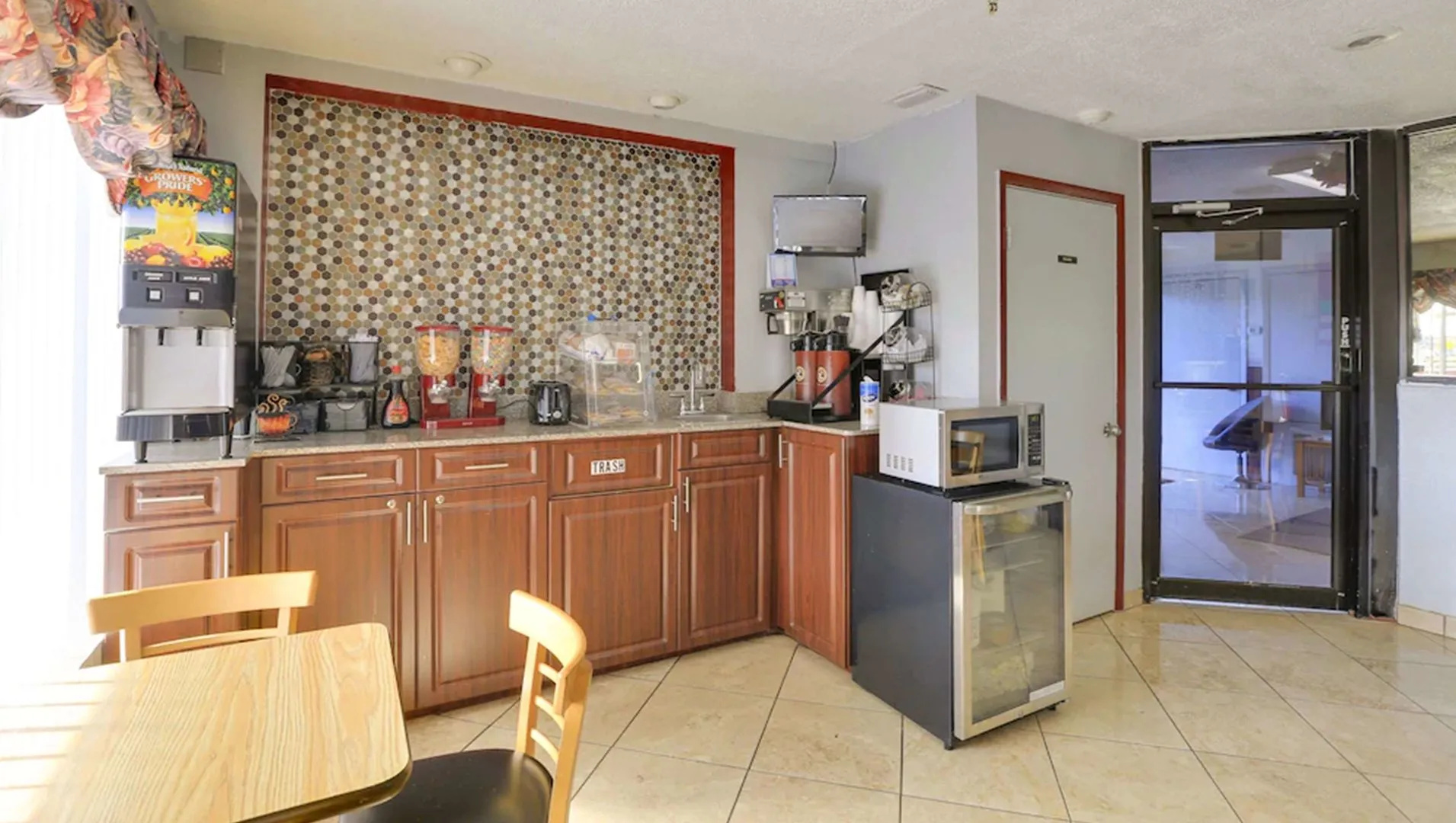 Foto - Magnuson Hotel Bradenton