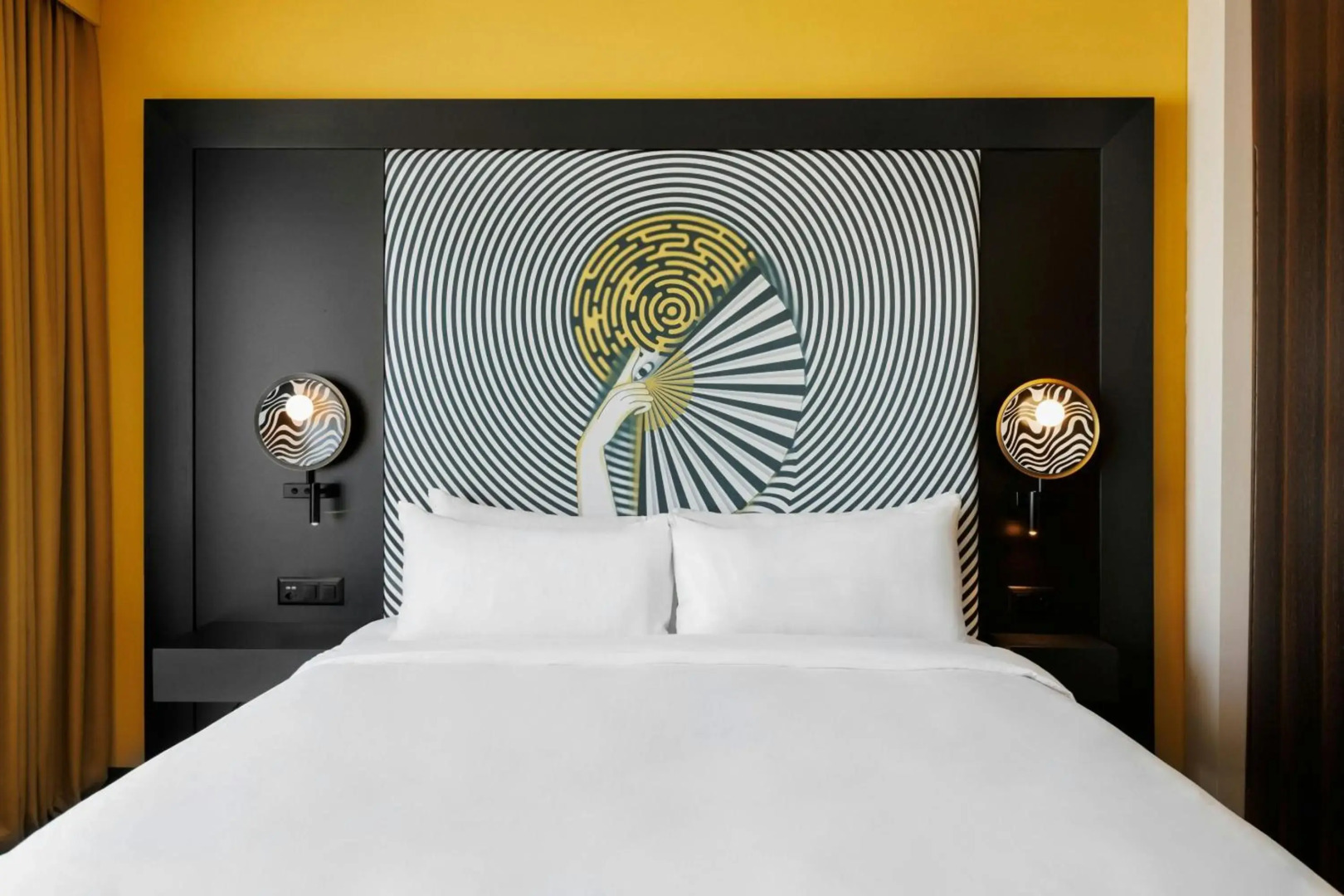 Photo - Renaissance Zurich Tower Hotel