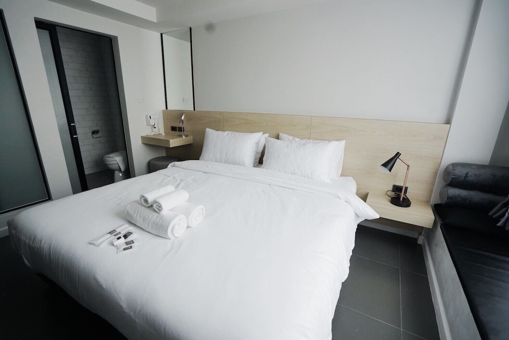BOOK Design Hotel
