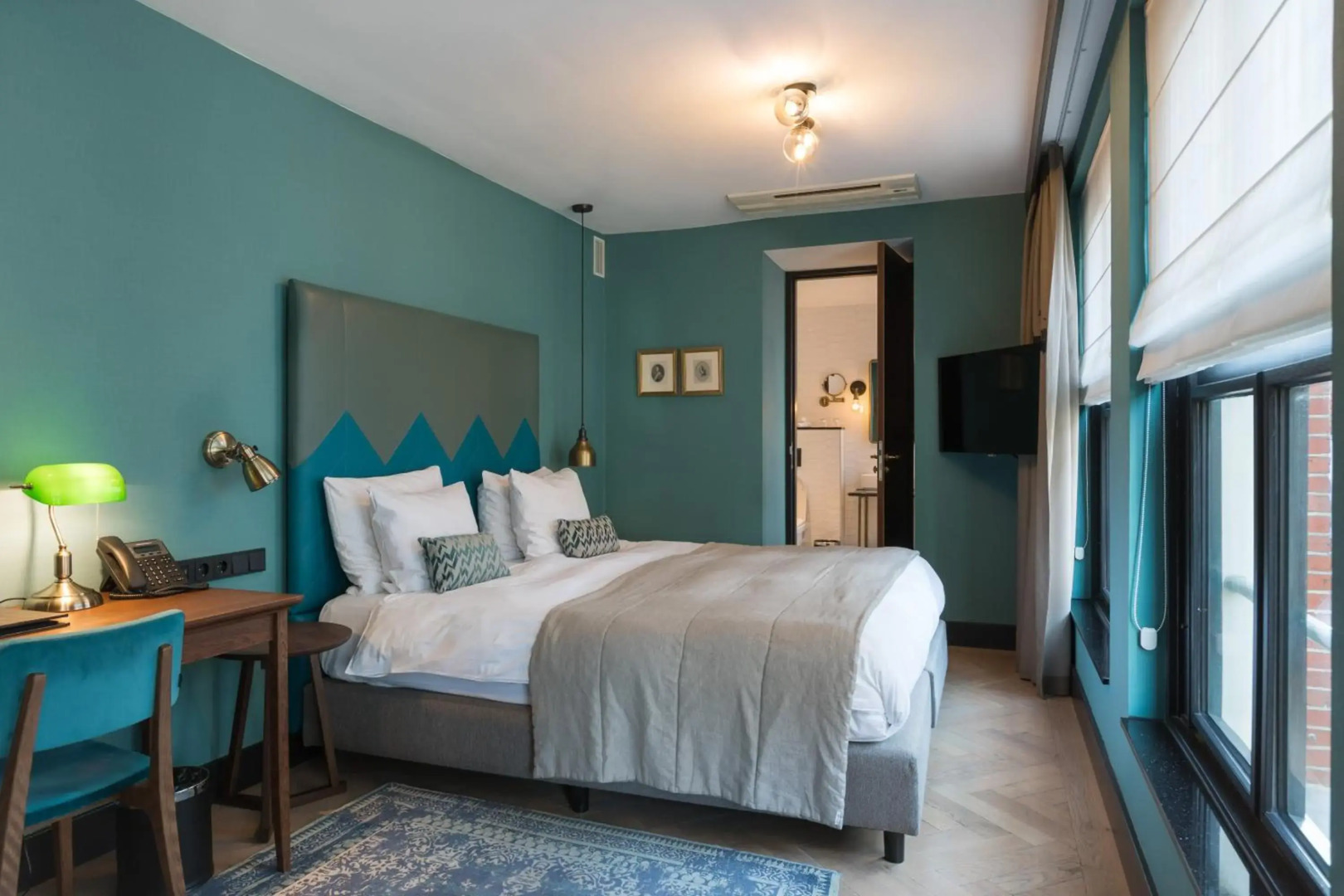 Photo - The Hendrick's Hotel