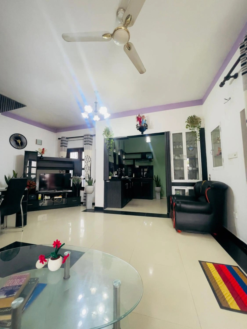 Photo - Chrish Residence