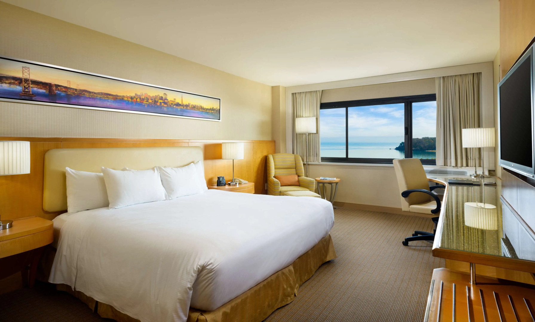 Photo - Hilton San Francisco Airport Bayfront - No Resort Fee