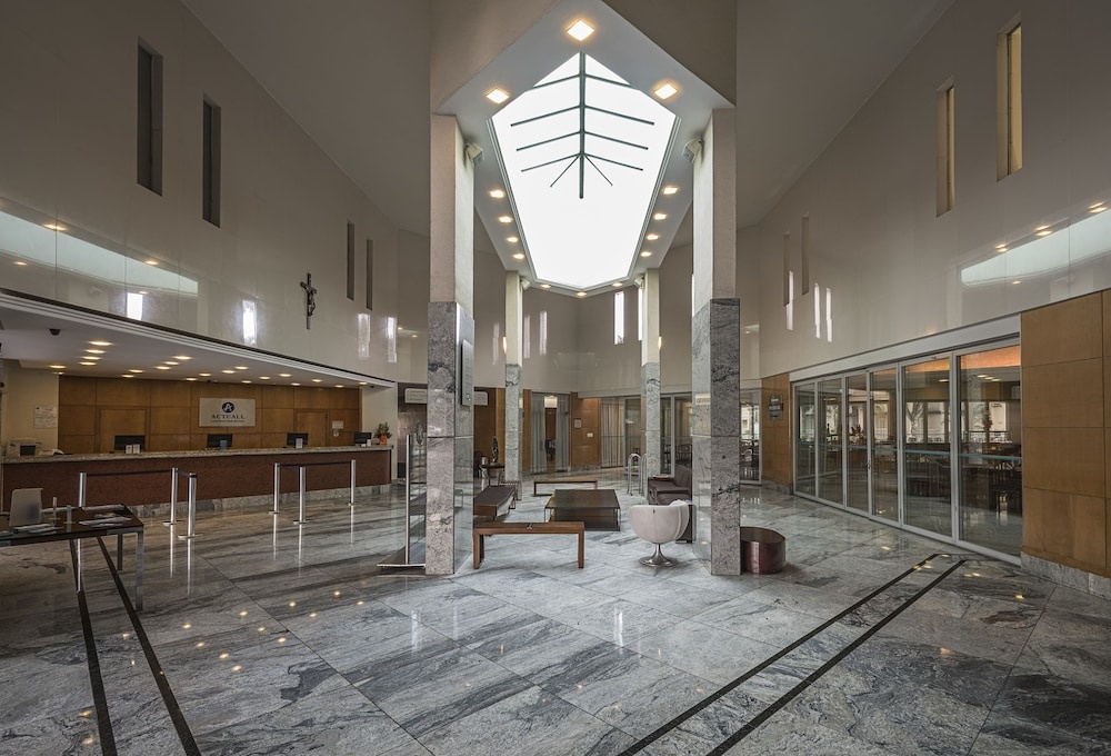 Actuall Convention Hotel