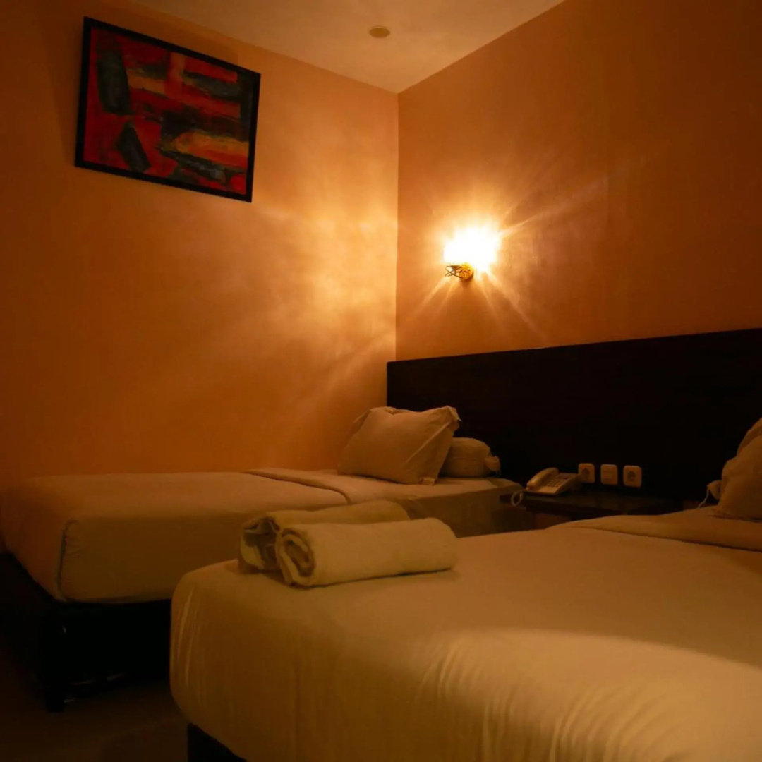 Photo - De'Tonga Hotel