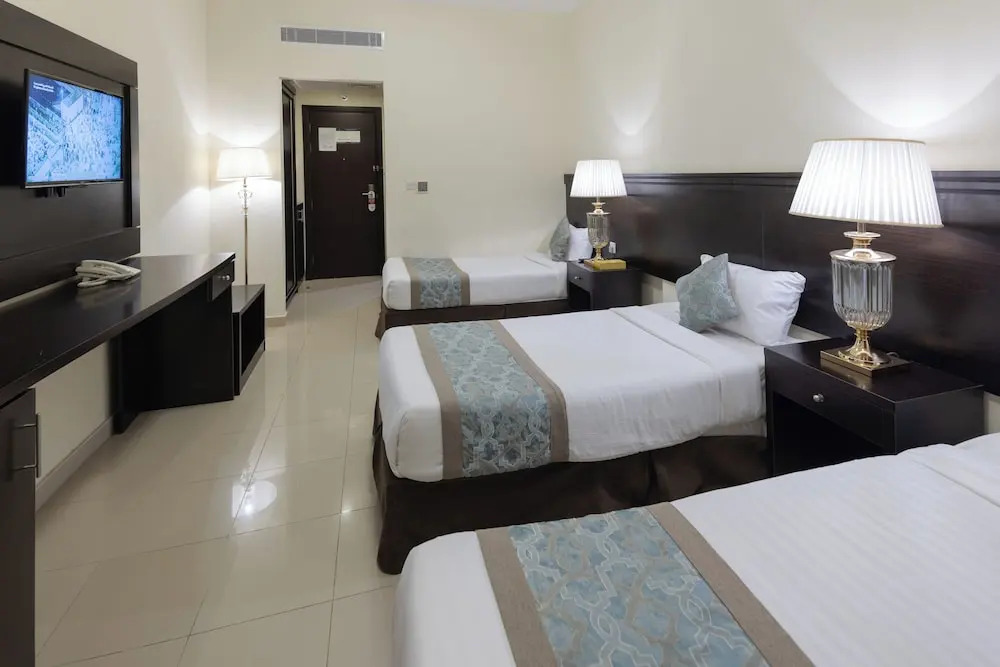 Photo - Snood Al Huda