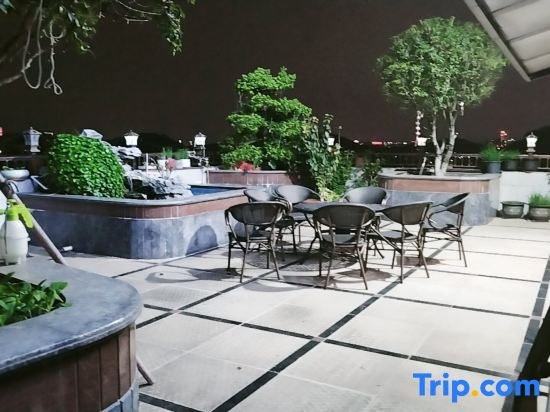 Yaduo Hotel (Tingshan Square)