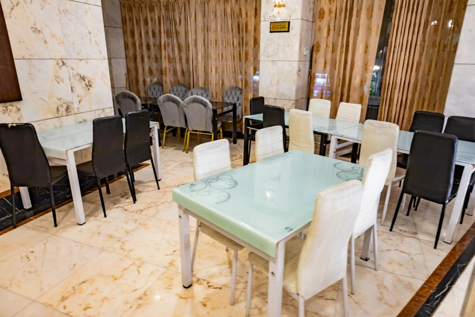 Photo - Al Mukhtara Almasi Hotel