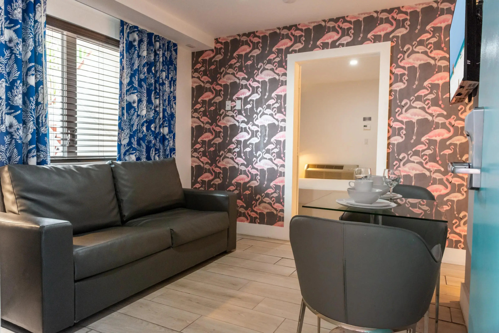 Foto - Waterside Hotel and Suites