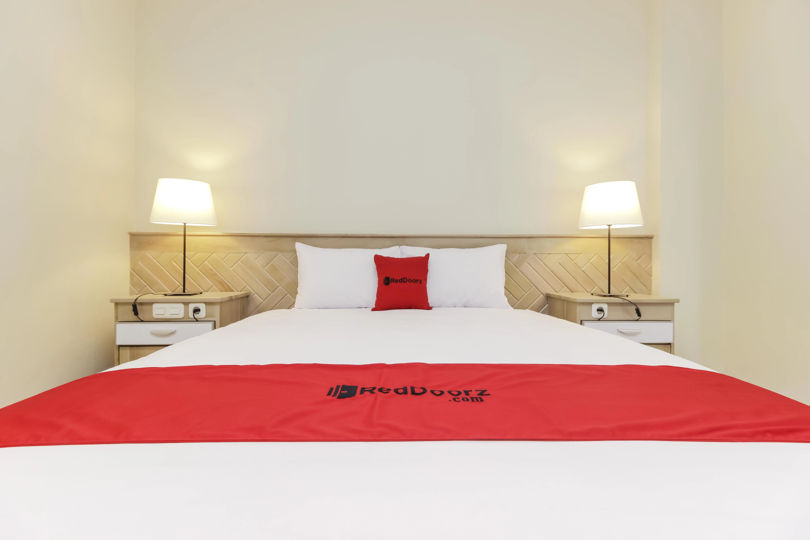 Photo - RedDoorz Premium near Ragunan Zoo 2