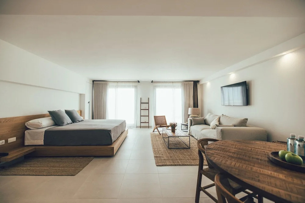 Photo - Cala Lanuza Suites