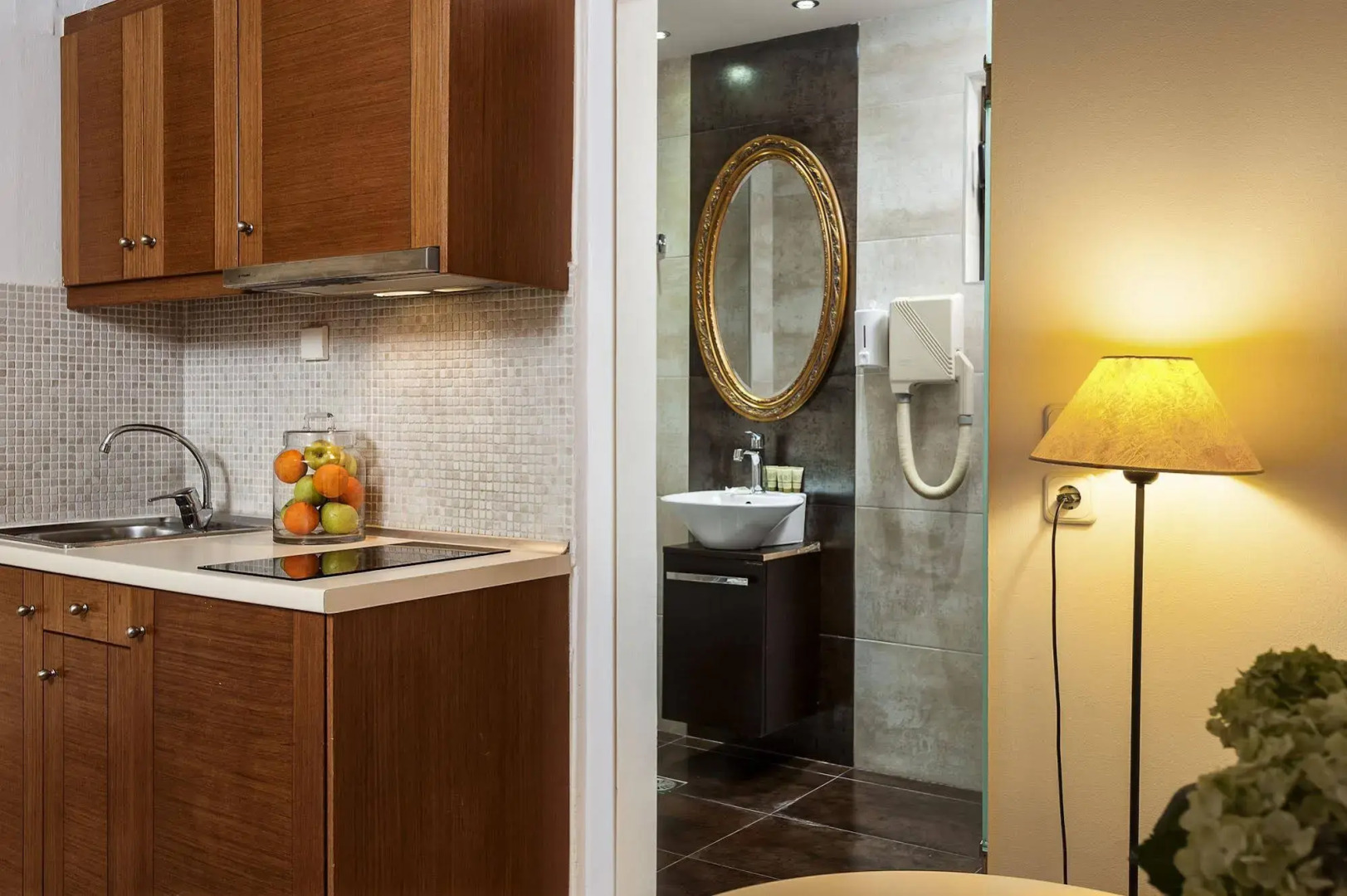 Photo - Elina Hotel Apartments