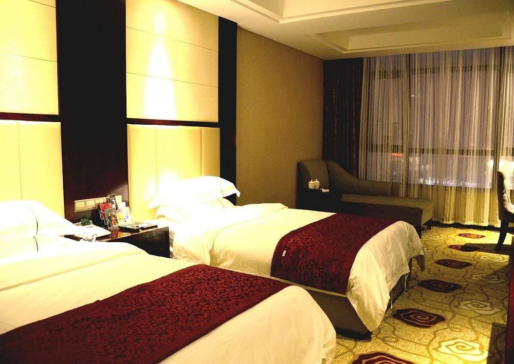 Huangguan Business Hotel