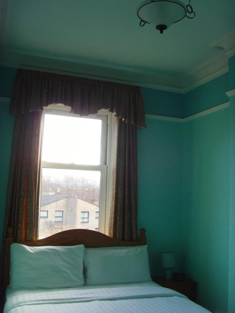 Photo - Twin Lions Hotel