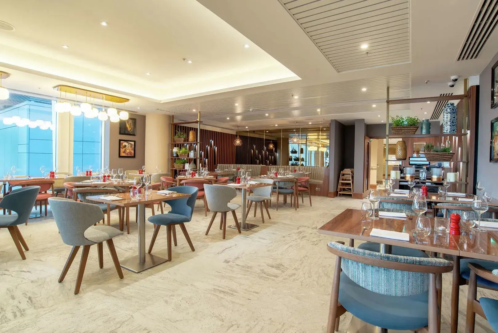 Photo - Hilton Garden Inn London Heathrow Terminal 2 and 3