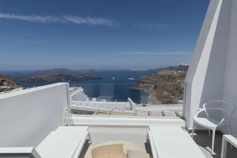 Photo - Symphony Suites Santorini