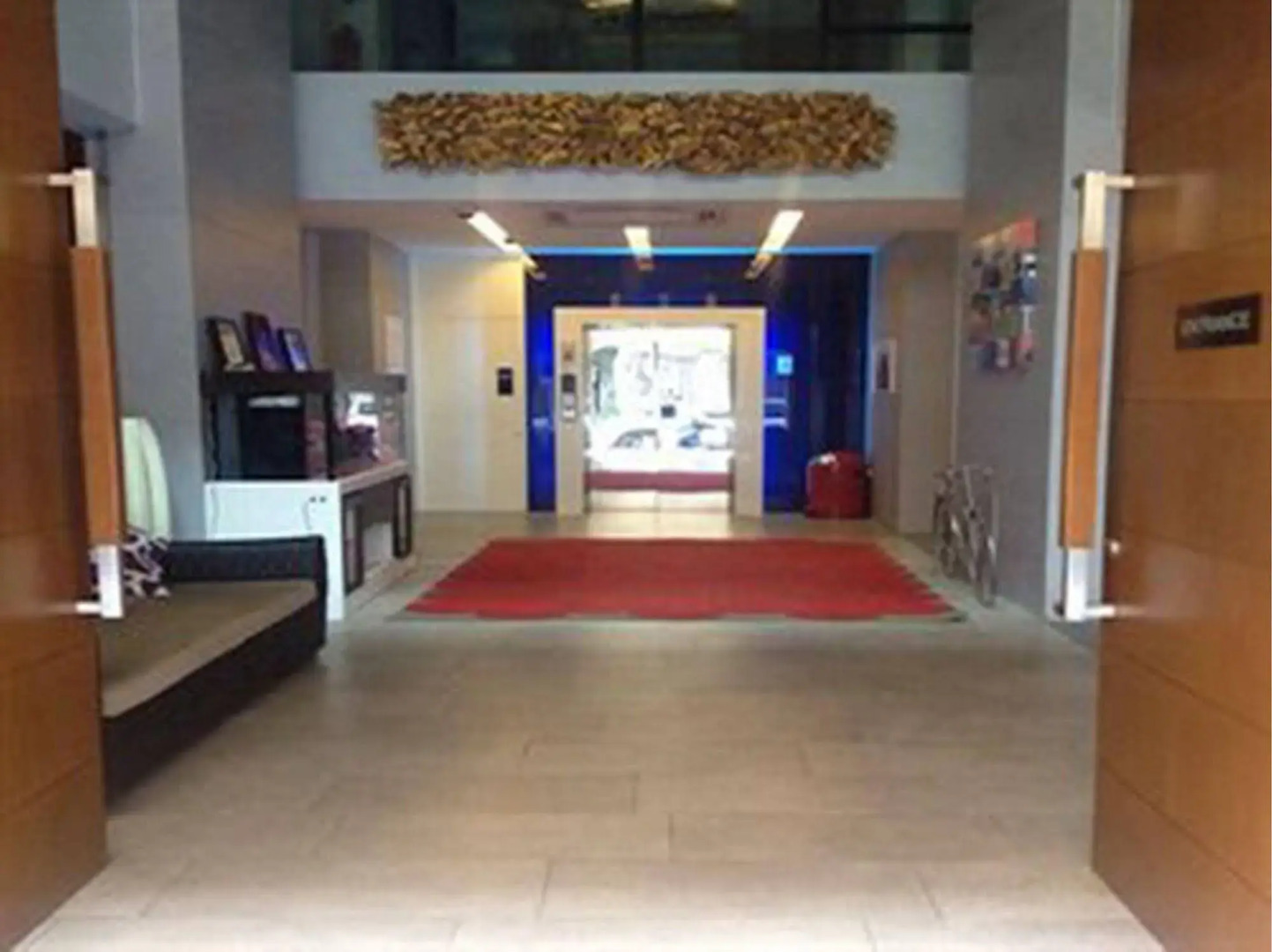 Foto - iCheck inn Gems Center Silom