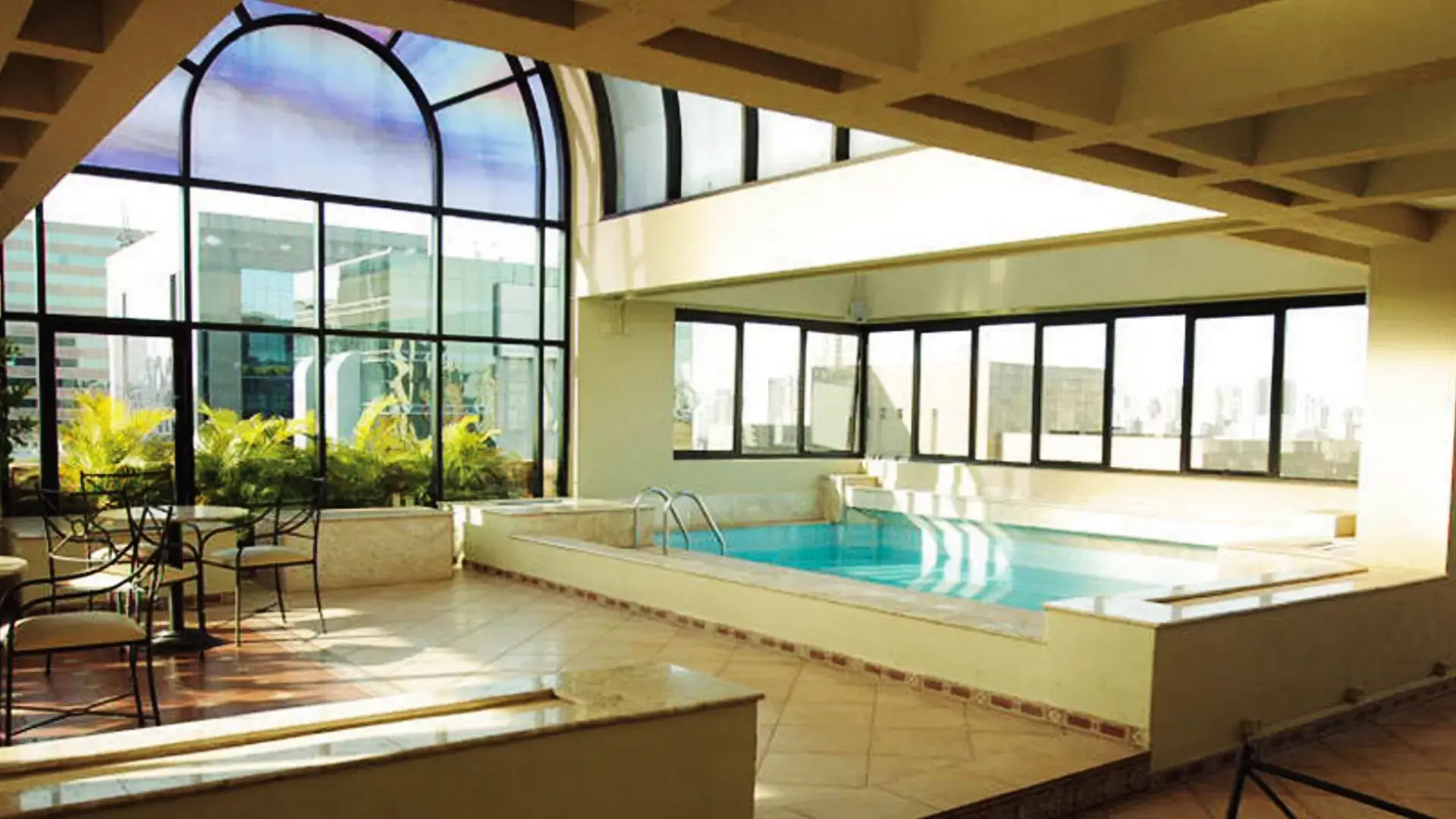 Photo - Estanplaza Nações Unidas