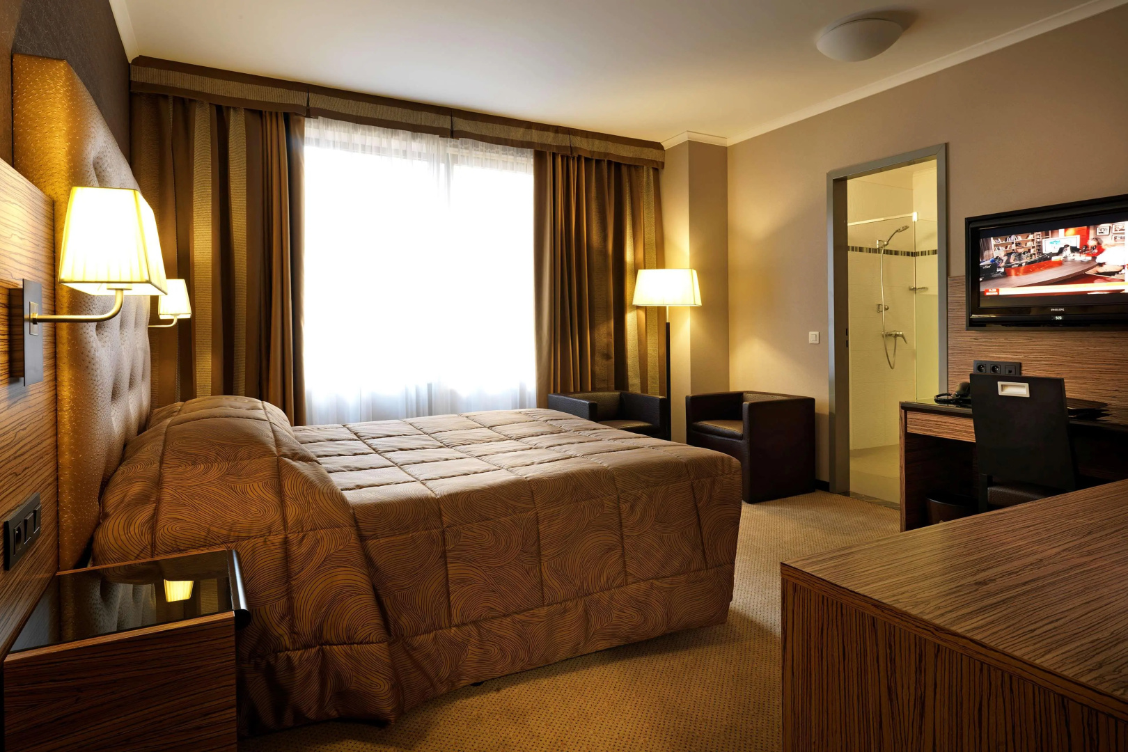Photo - Hyllit Hotel