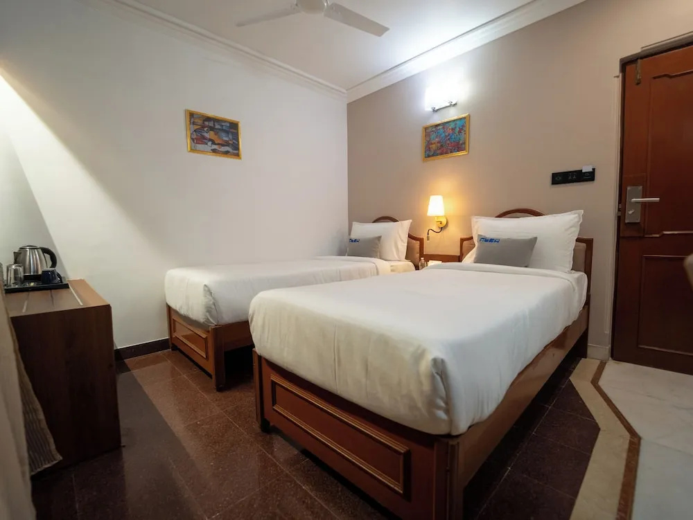 Hotel Pravasa Stay