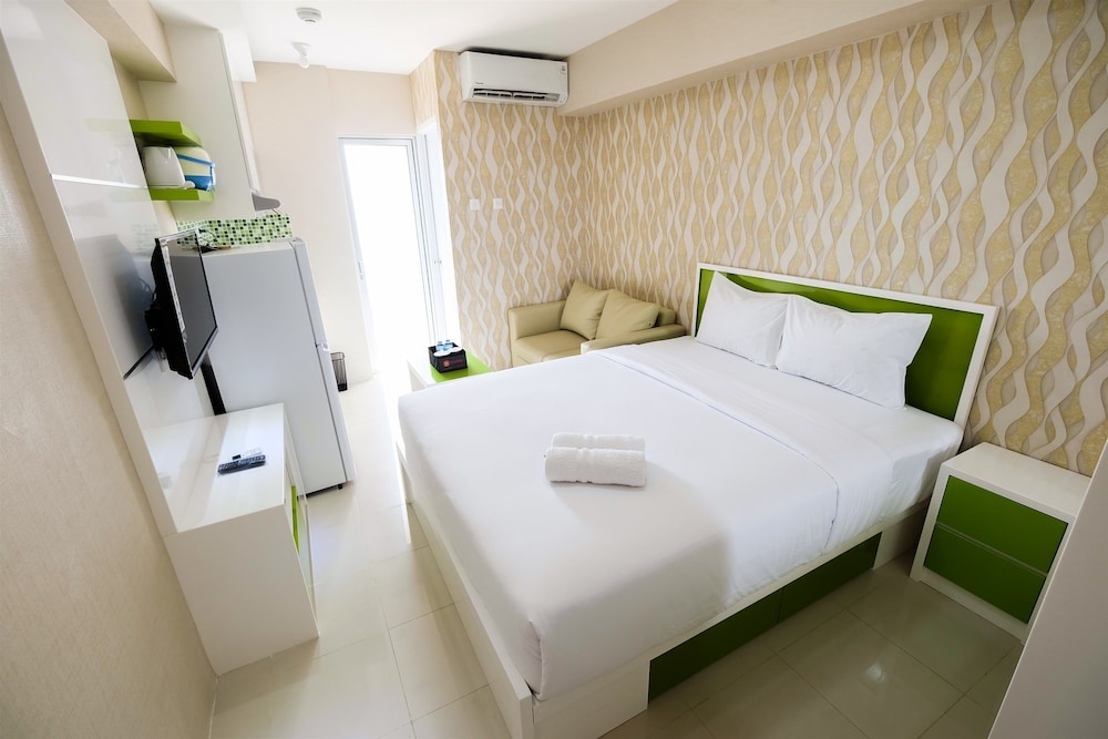Modern Studio Bassura City Apartment