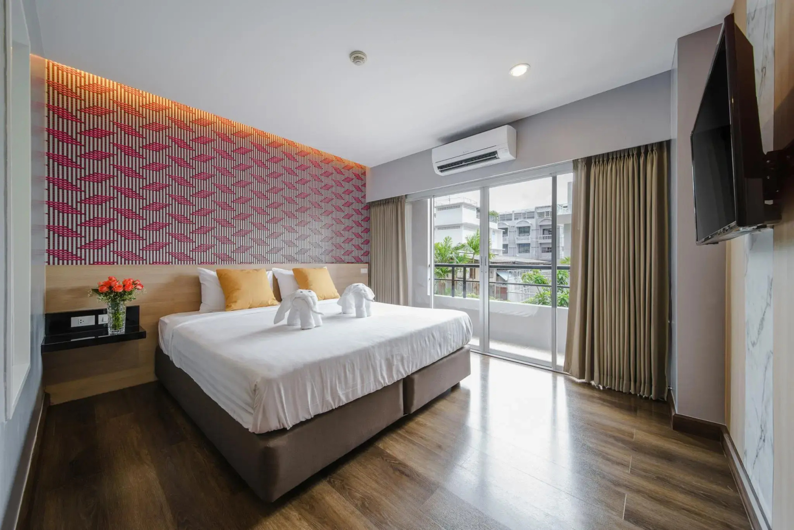 Photo - Season Place Hotel