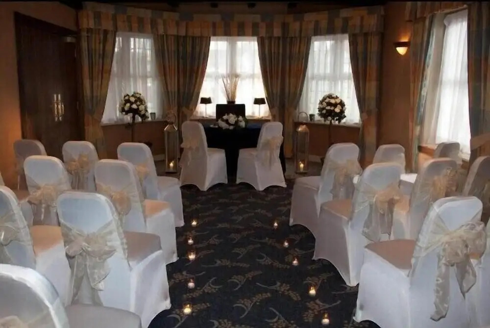 Foto - Hotel Manor - Datchet, Windsor