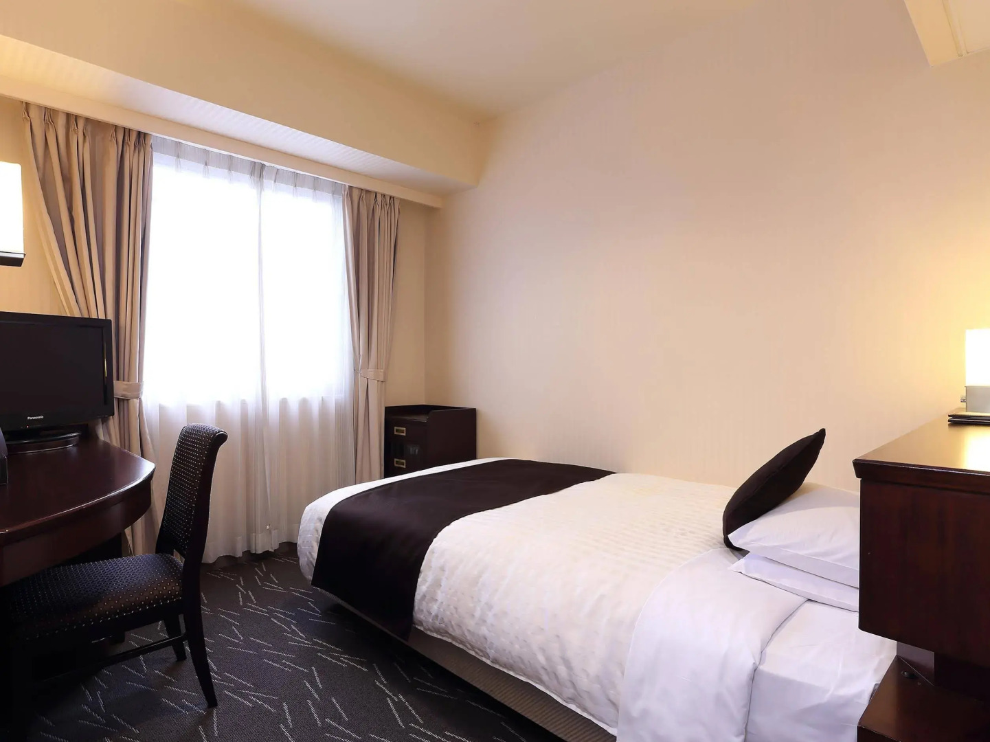 Photo - Nishitetsu Grand Hotel