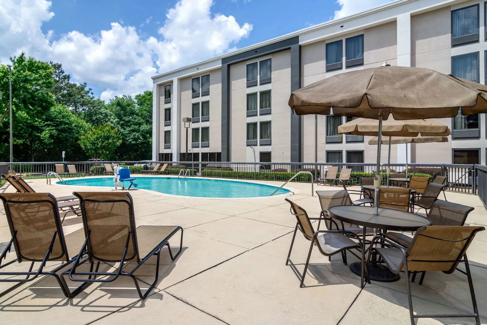 Photo - Spark by Hilton Atlanta Airport South College Park
