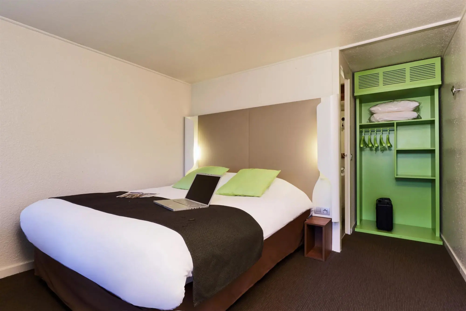 Foto - Campanile Poitiers - Site du Futuroscope