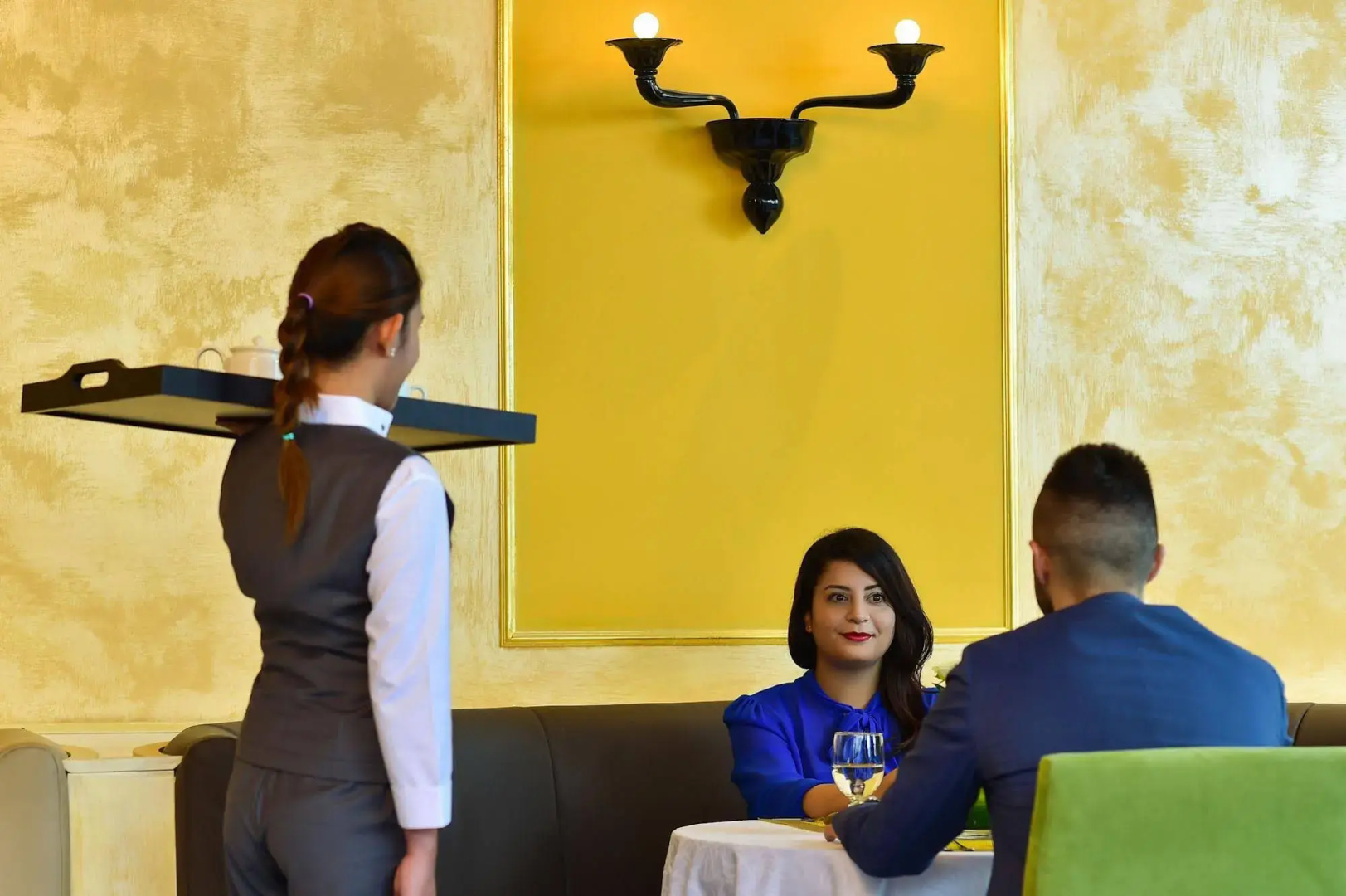 Photo - The Avenue Hotel