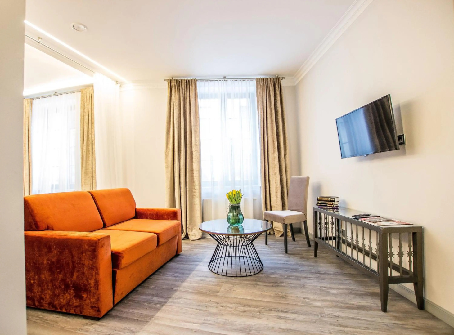 Dysnos Avenue Apartments