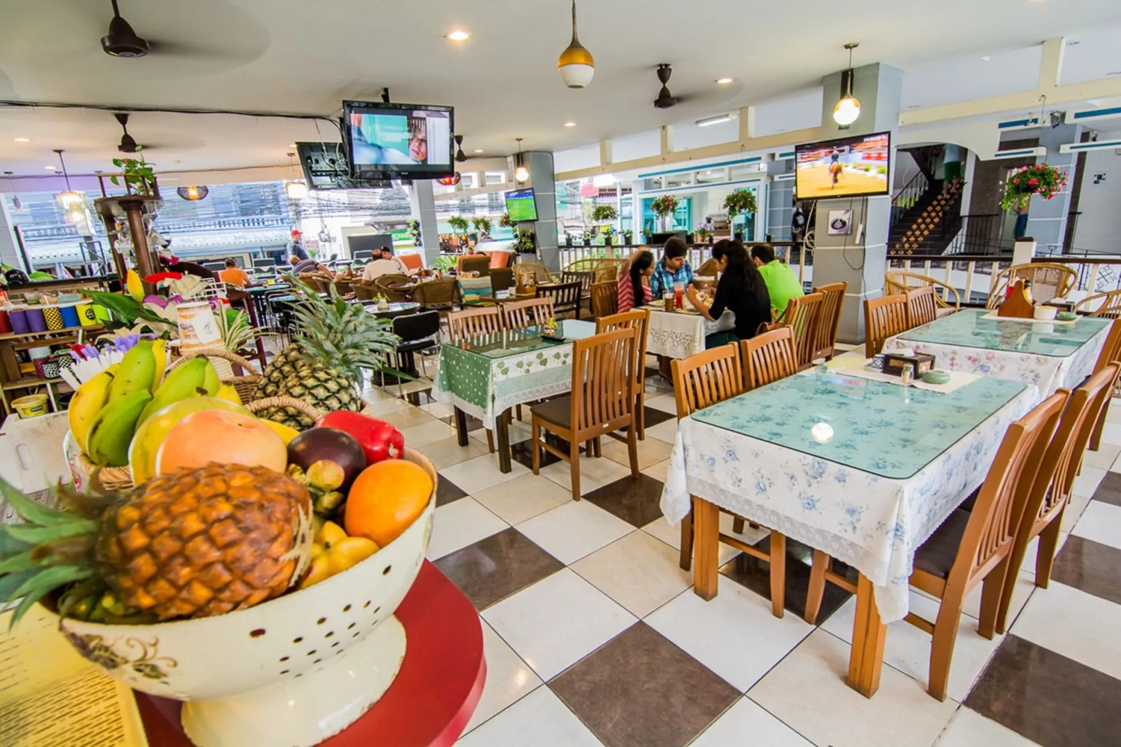 Foto - Sutus Court 1